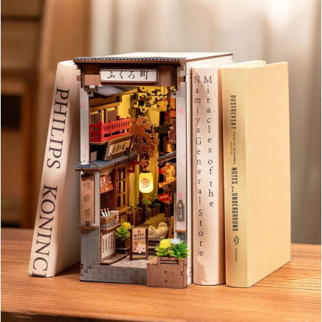 Maqueta Sujeta Libros Sakura Wine Alley